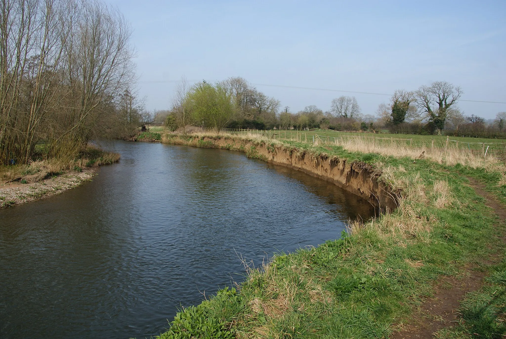 Photo showing: Bank erosion by the River Dove