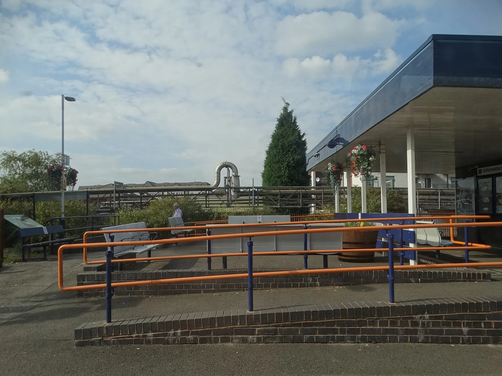 Photo showing: At Burton-on-Trent Railway Station