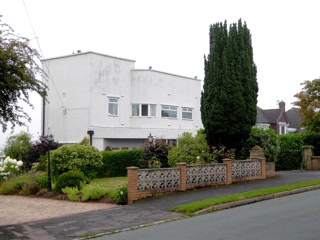 Photo showing: Art Deco house near Spring Hill, Wolverhampton
