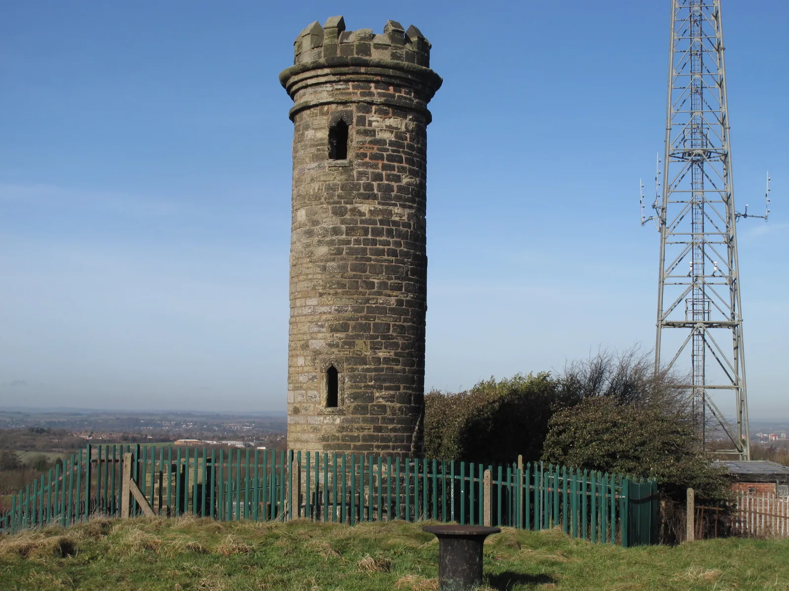 Photo showing: Sedgley Beacon (boundary)