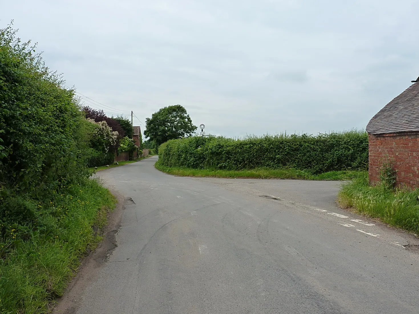 Photo showing: Road junction in Cold Hatton