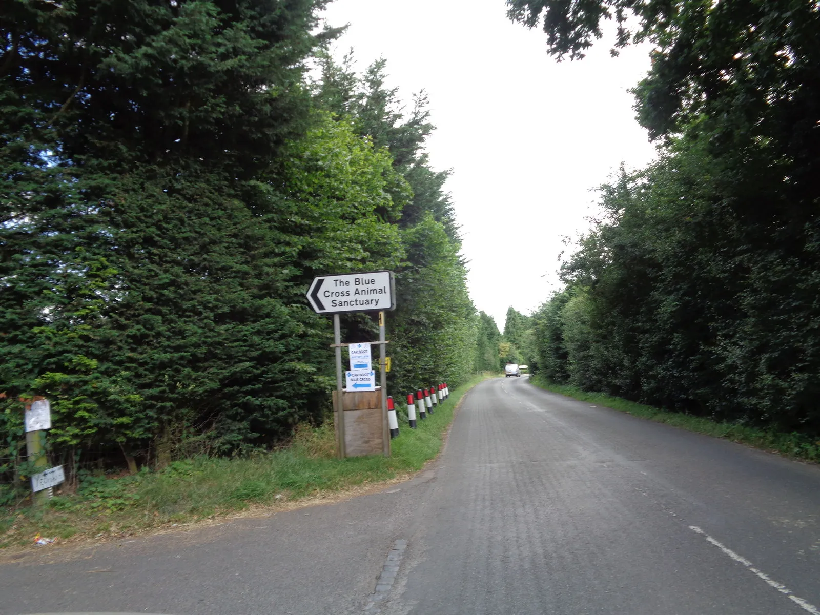 Photo showing: Blue Cross Animal Sanctuary Entrance