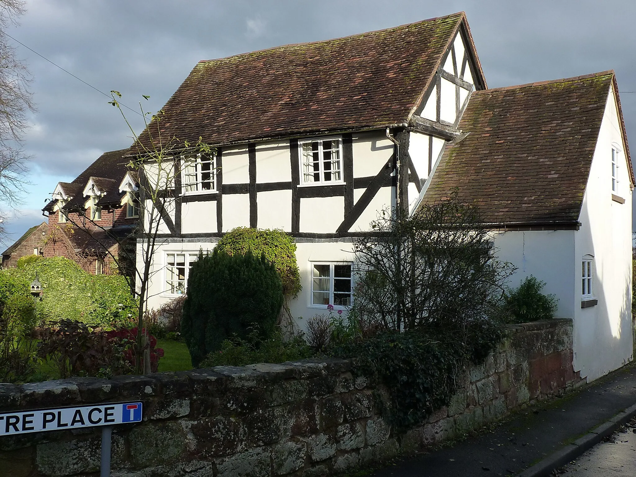 Photo showing: Photograph of 7 Centre Place, Alveley, Shropshire, England