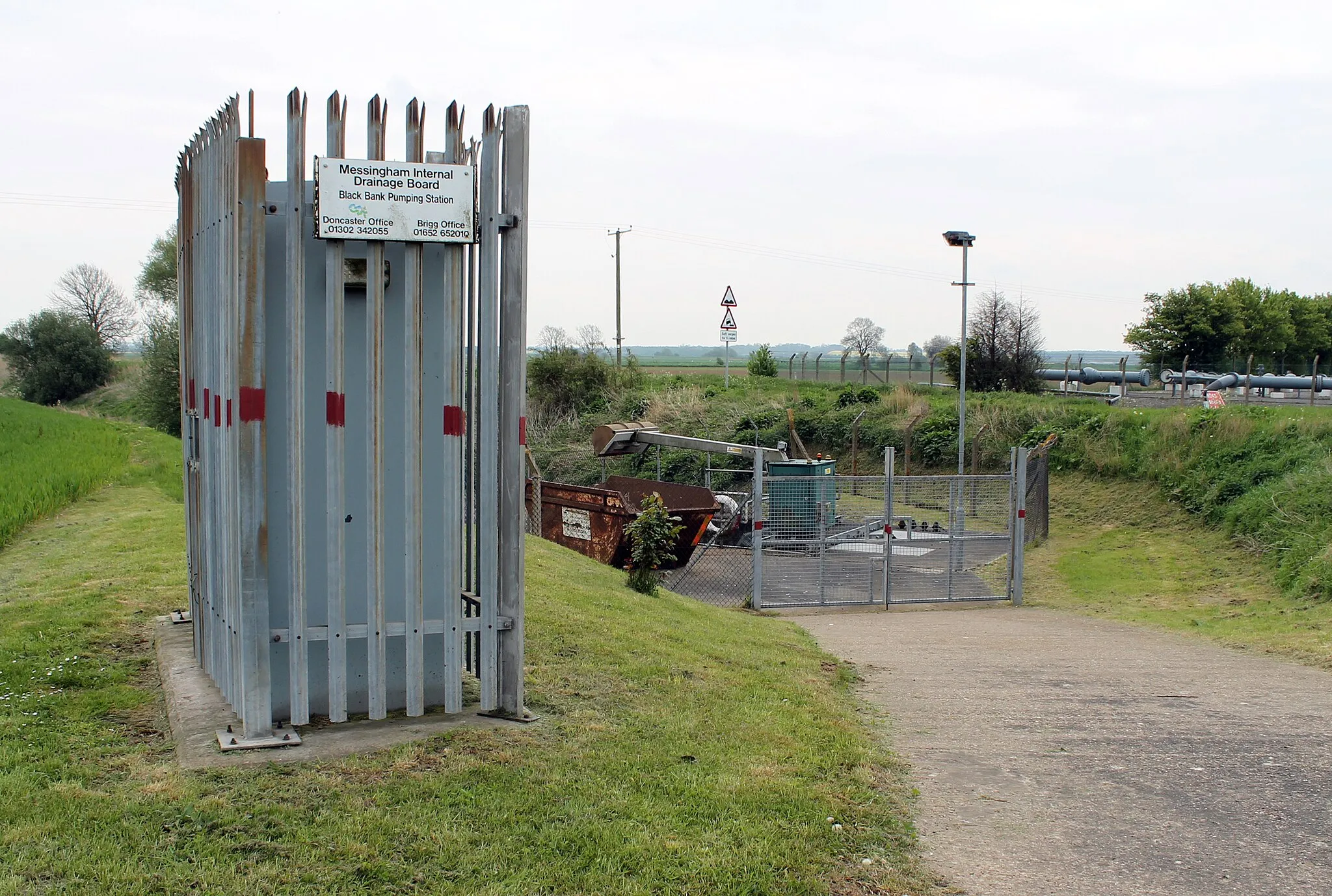 Photo showing: Black Bank Pumping Station