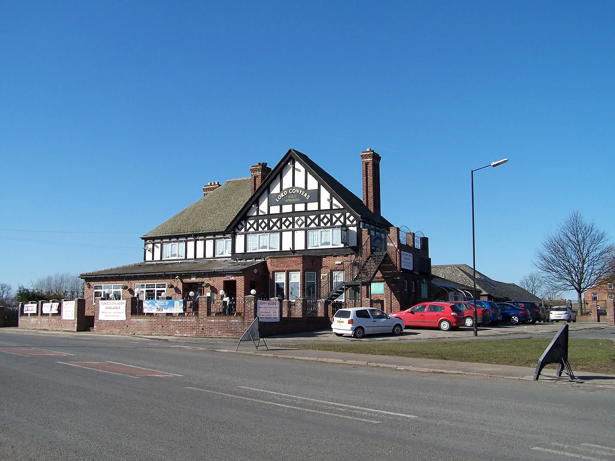 Photo showing: Lord Conyers, Old Road, Conisbrough