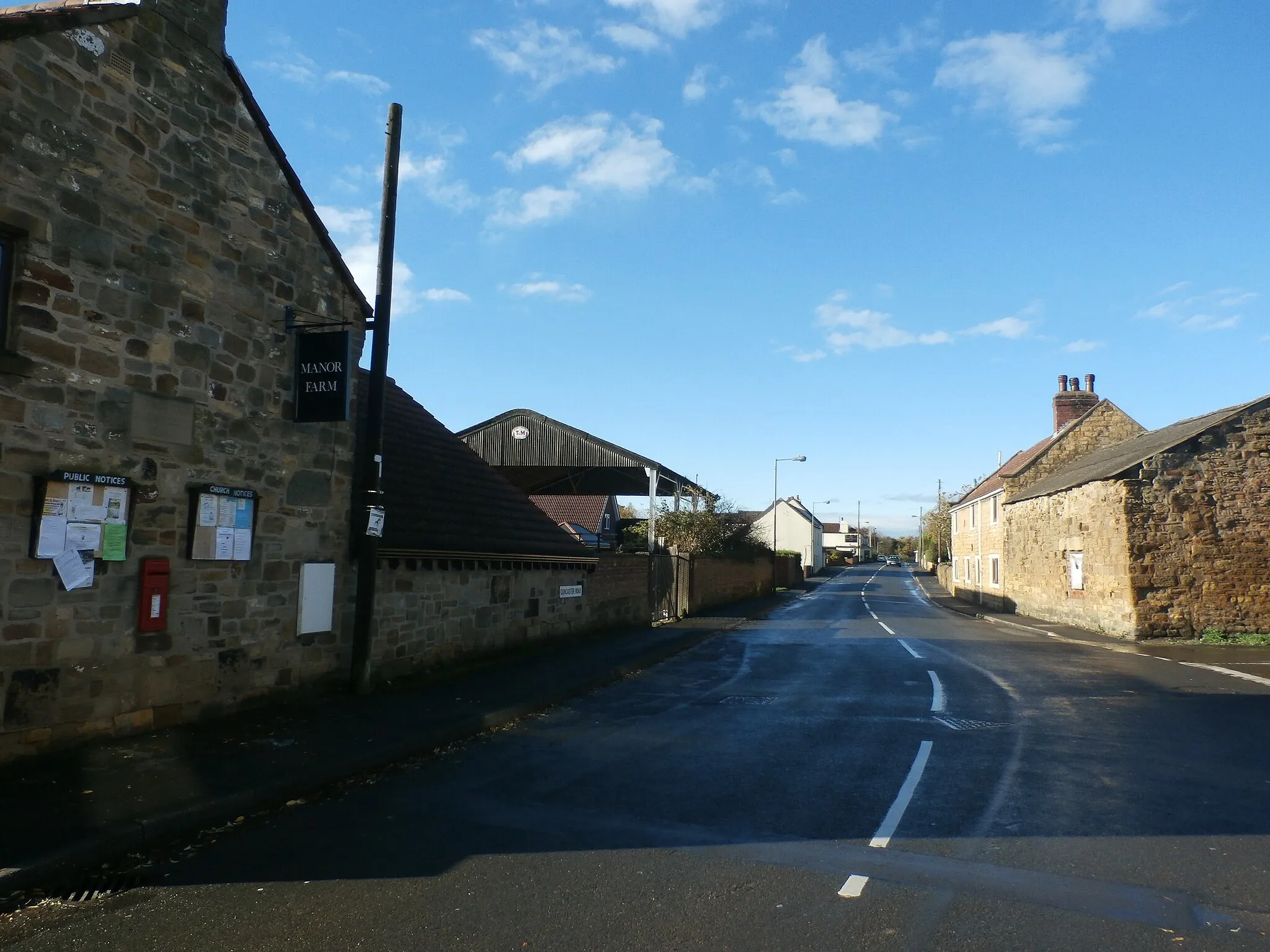 Photo showing: Doncaster Road in Harlington