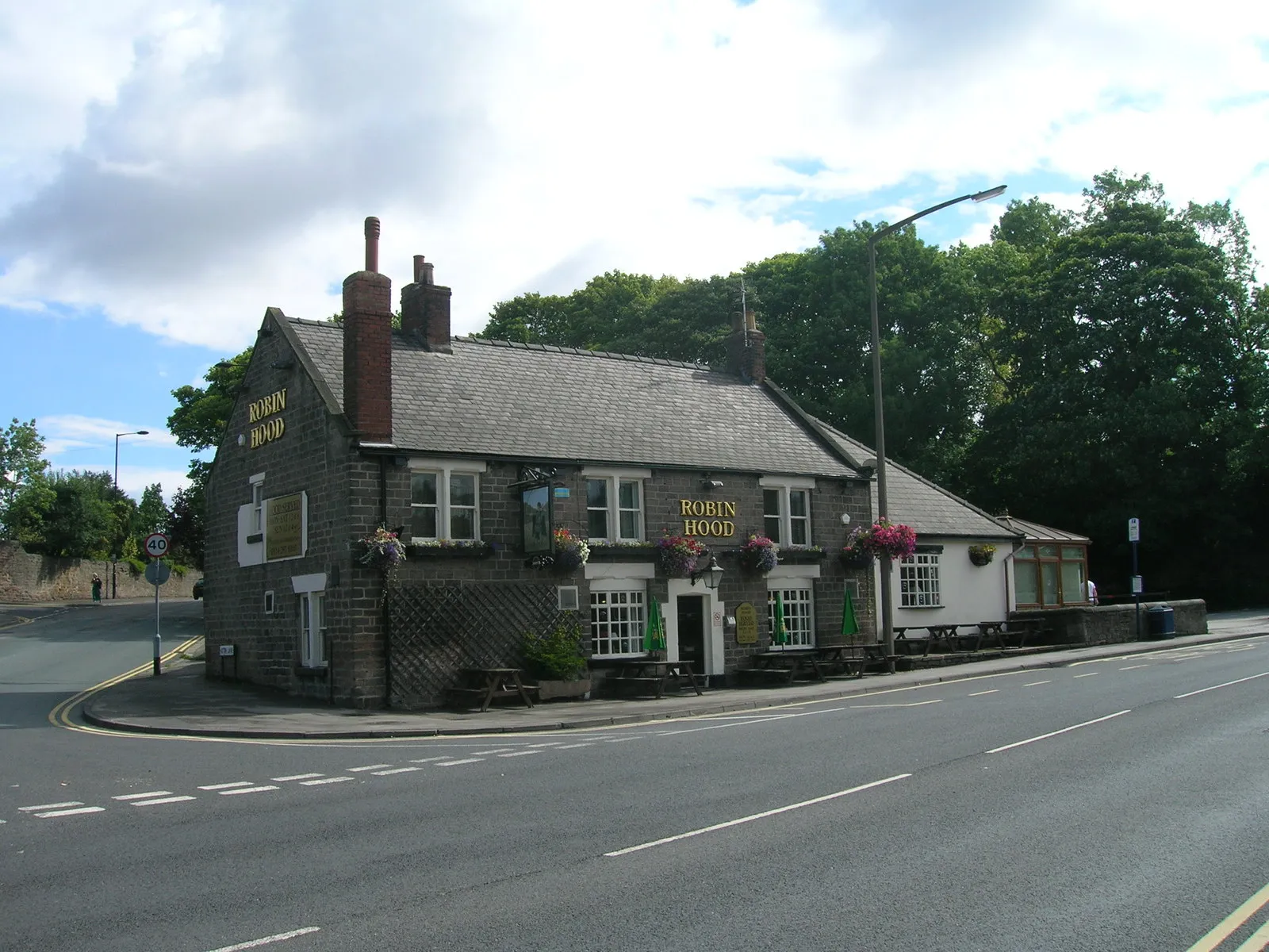 Photo showing: The Robin Hood, Aughton