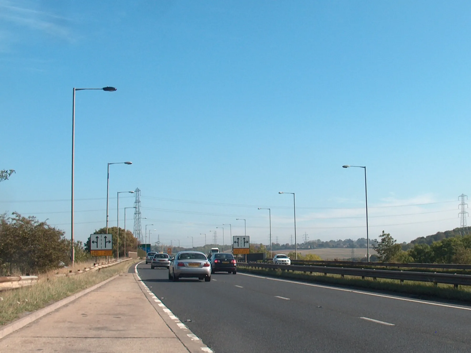 Photo showing: Approaching M1 Junction 33 on Sheffield Parkway