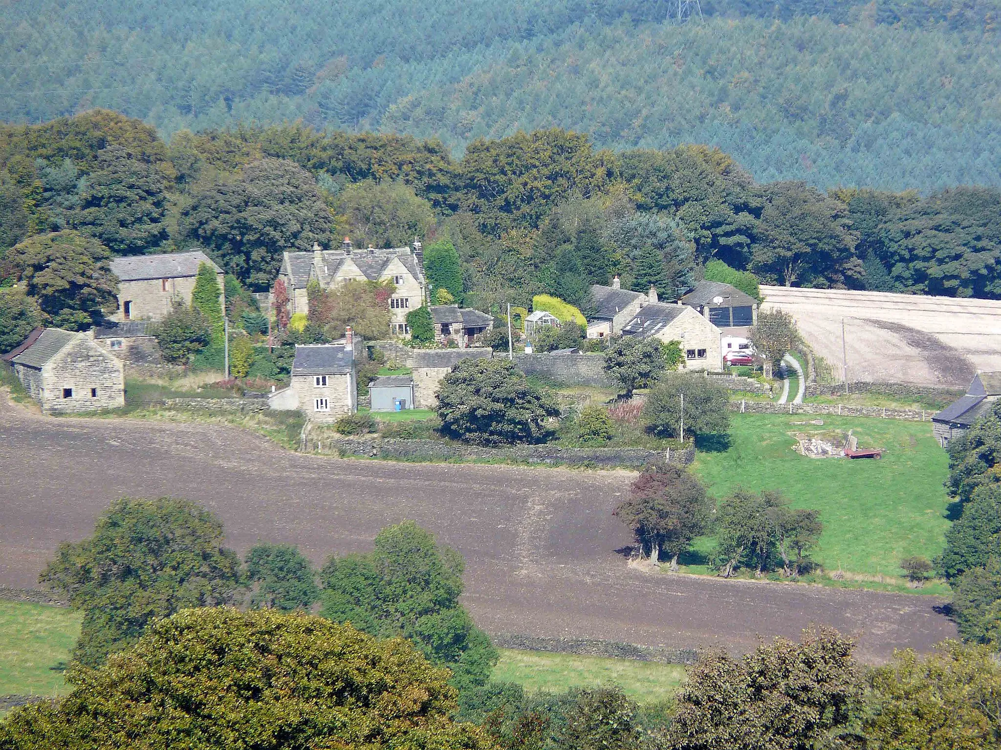 Photo showing: The small hamlet of Onesacre stands one km west of the village of Oughtibridge in South Yorkshire, England.