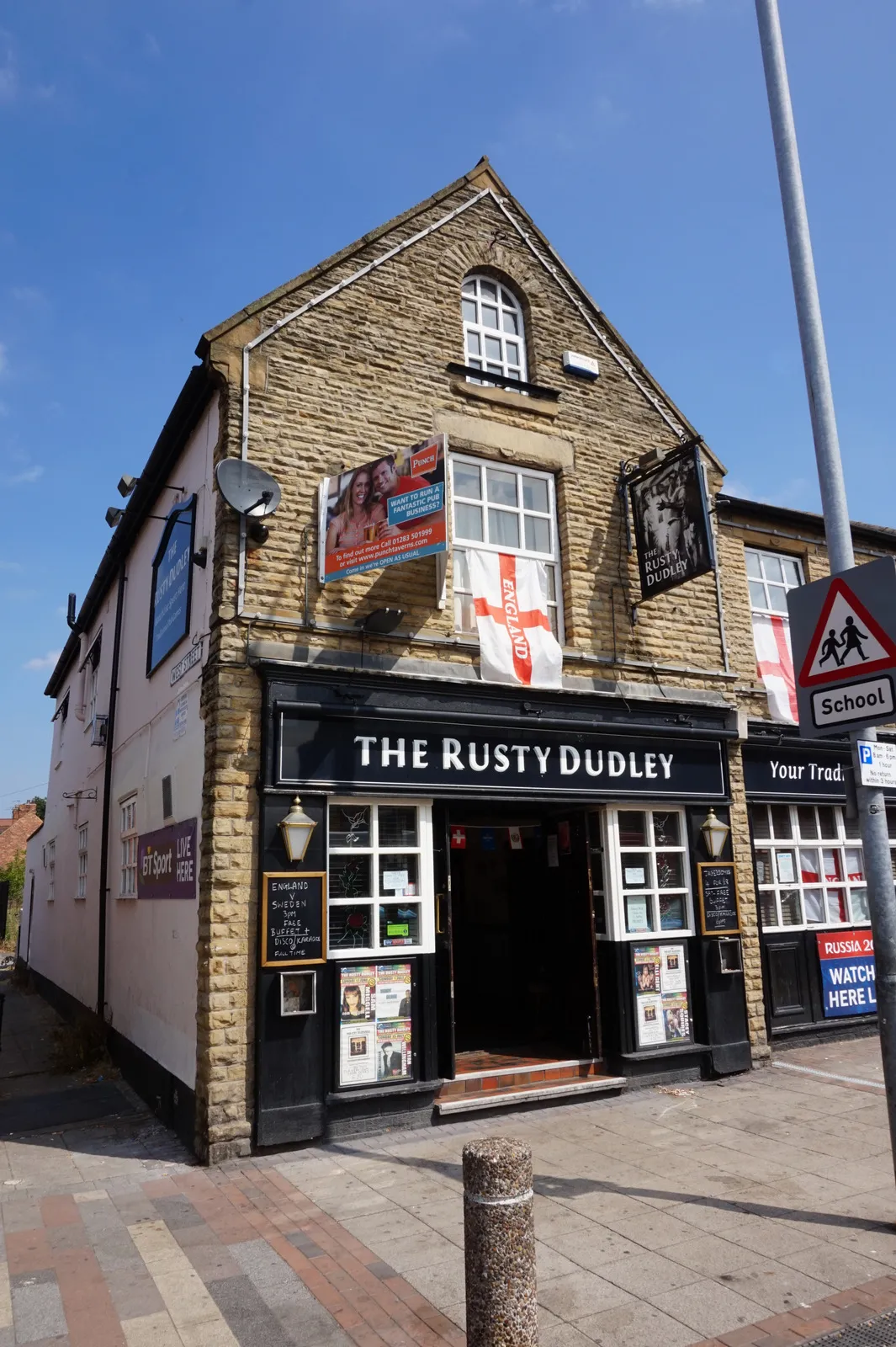 Photo showing: The Rusty Dudley, Doncaster Road, Goldthorpe