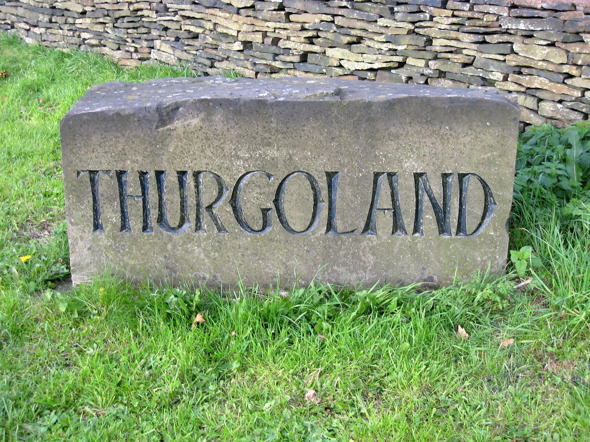 Photo showing: Boundary stone at the SE entrance to the village of Thurgoland on the A629, just past the junction with Crane Moor Road.