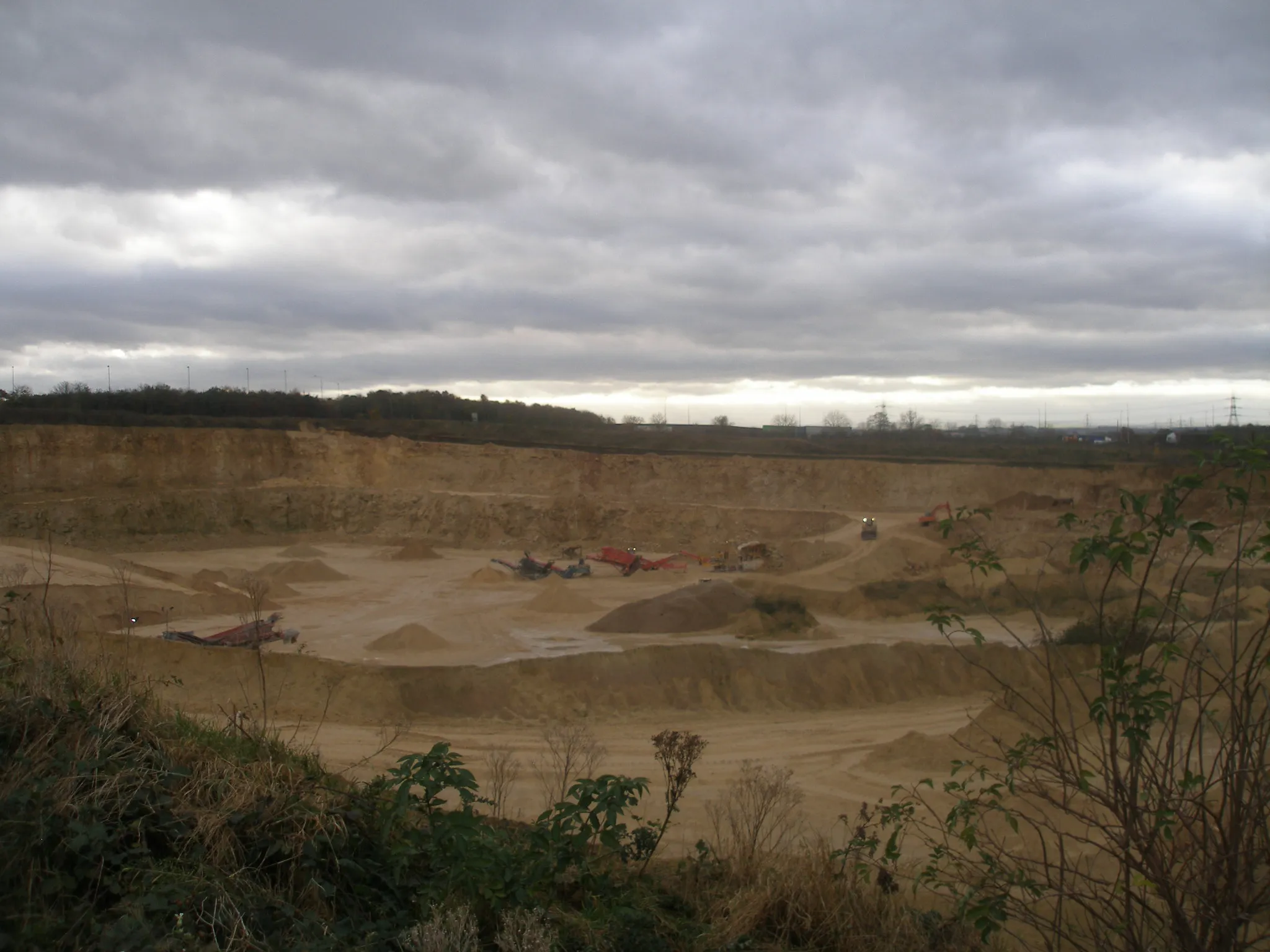 Photo showing: Barnsdale Quarry