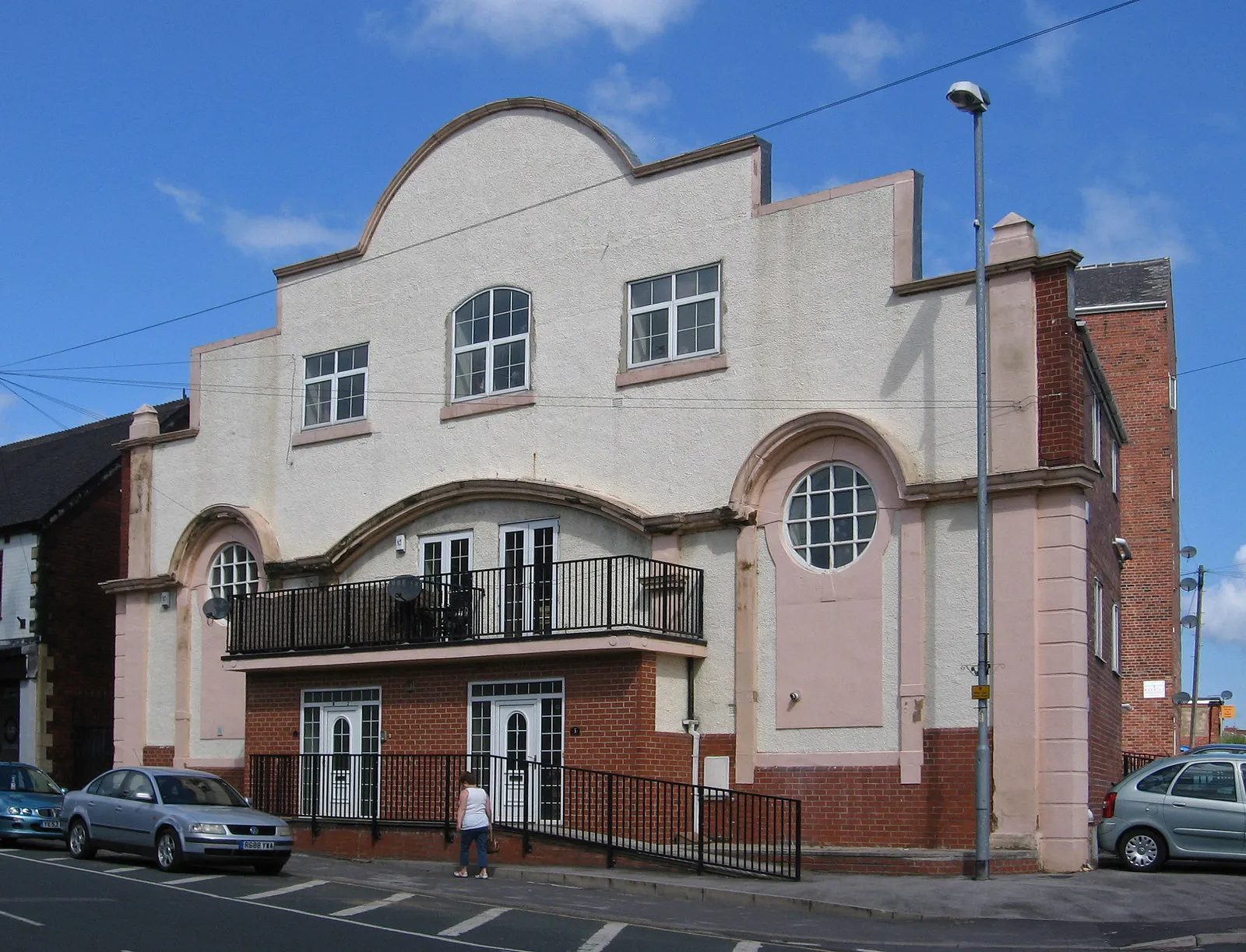 Photo showing: The former Empire Theatre, Moorthorpe, West Yorkshire.