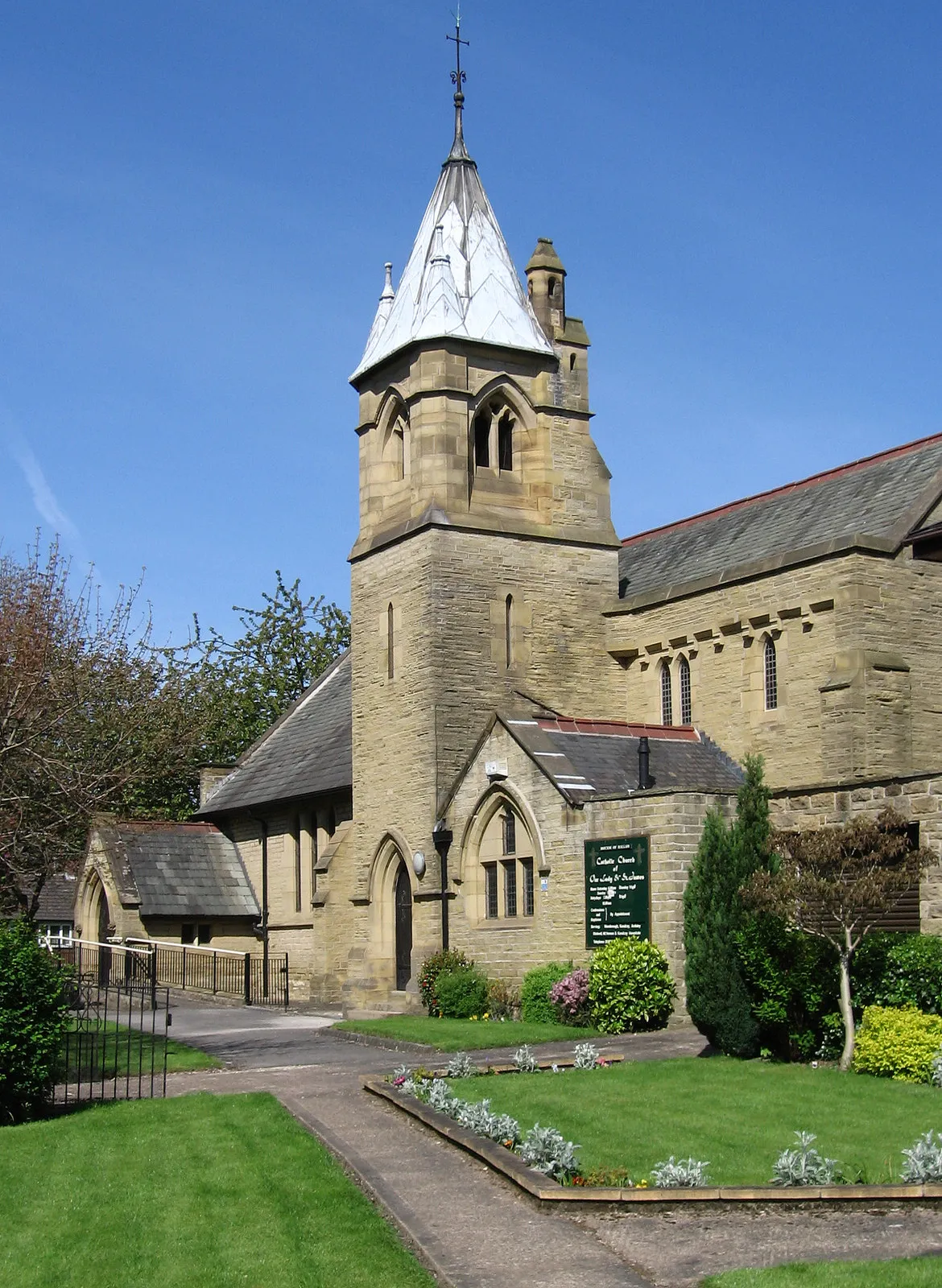 Photo showing: Worsbrough - Roman Catholic Church