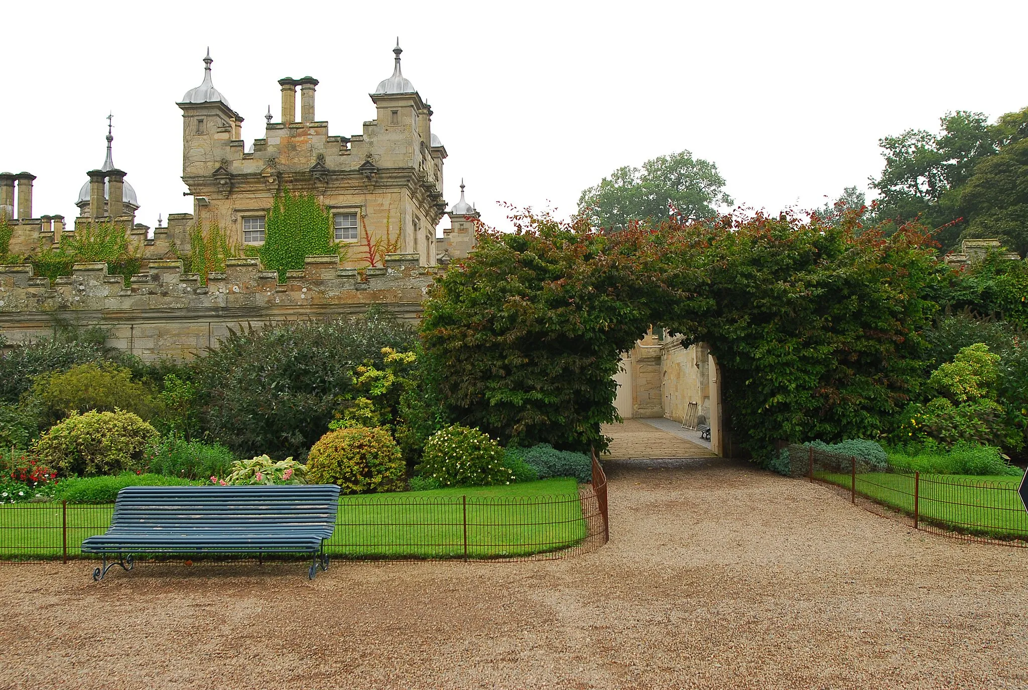 Photo showing: Floors Castle and gardens — in the Scottish Borders.