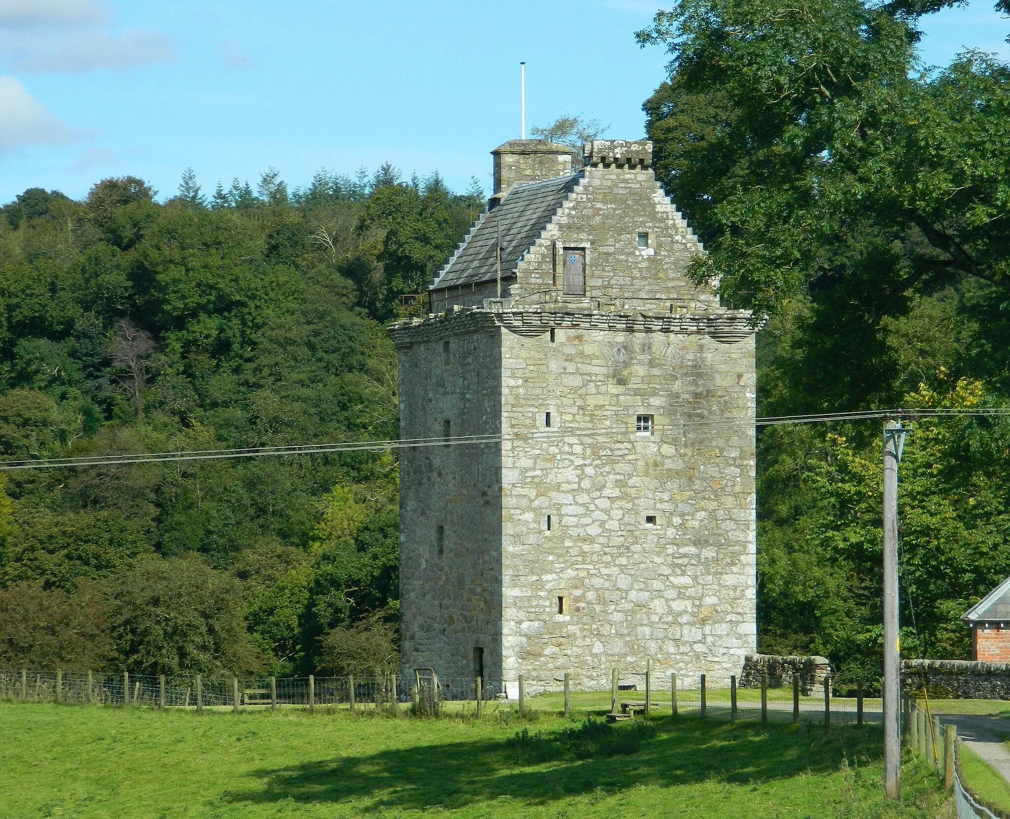 Photo showing: Gilnockie Tower