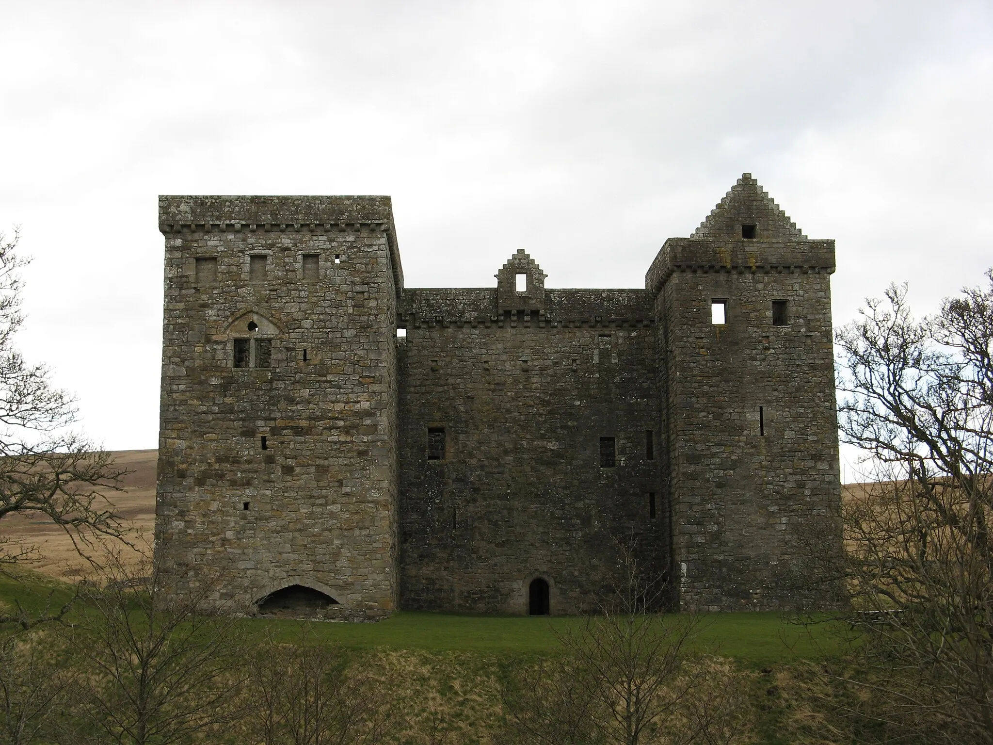 Photo showing: Hermitage Castle, Liddesdale, southern Scotland. View from south across the Hermitage Water.