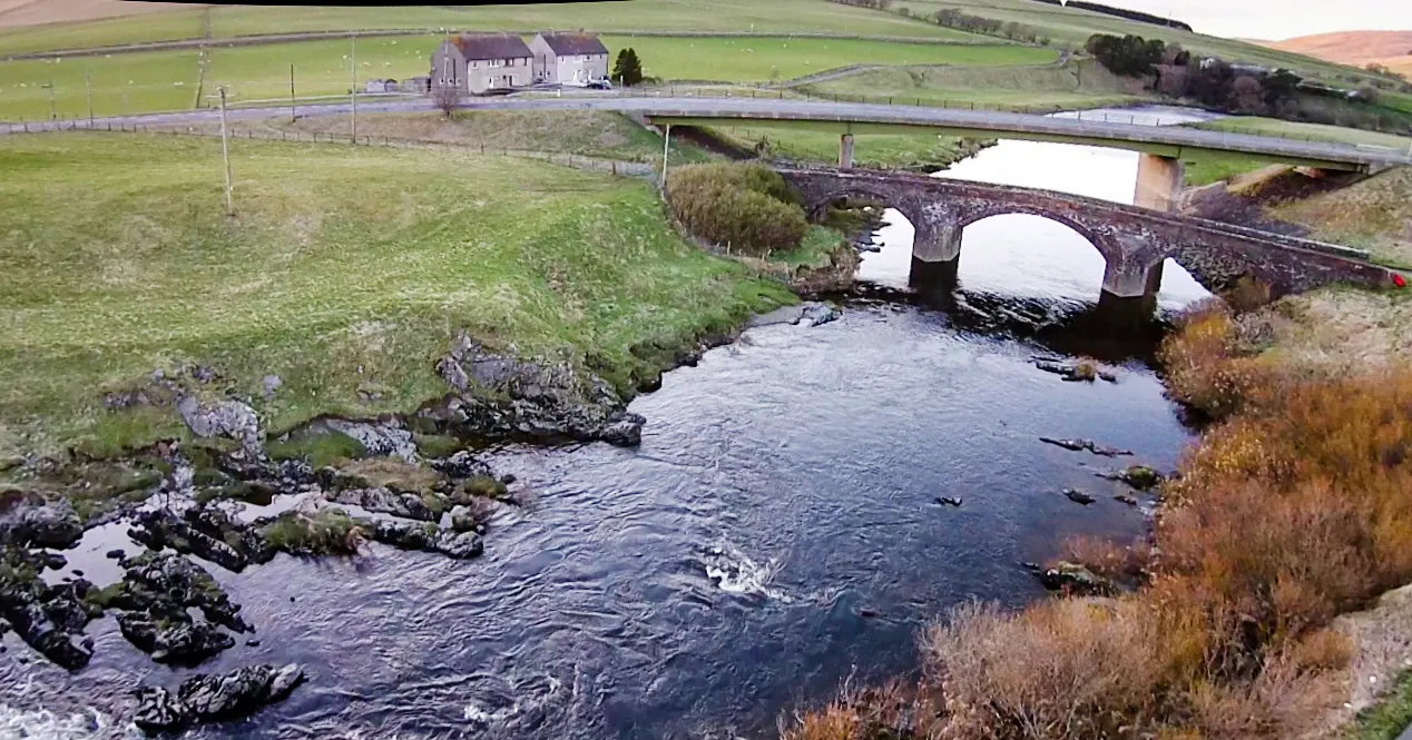 Photo showing: A popular fishing spot on the river Clyde on the A702 near Abington.
