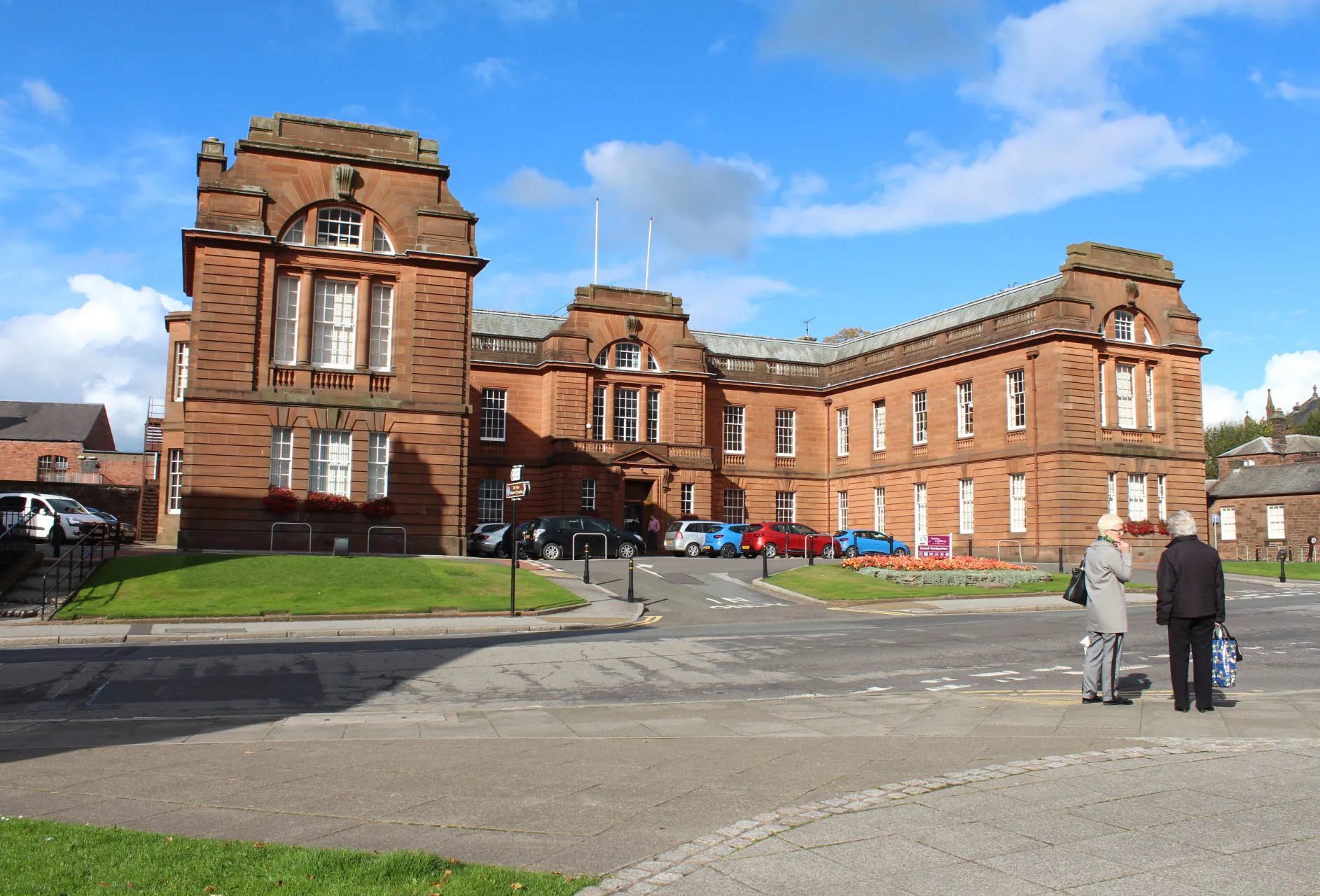 Photo showing: Dumfries & Galloway Council Headquarters