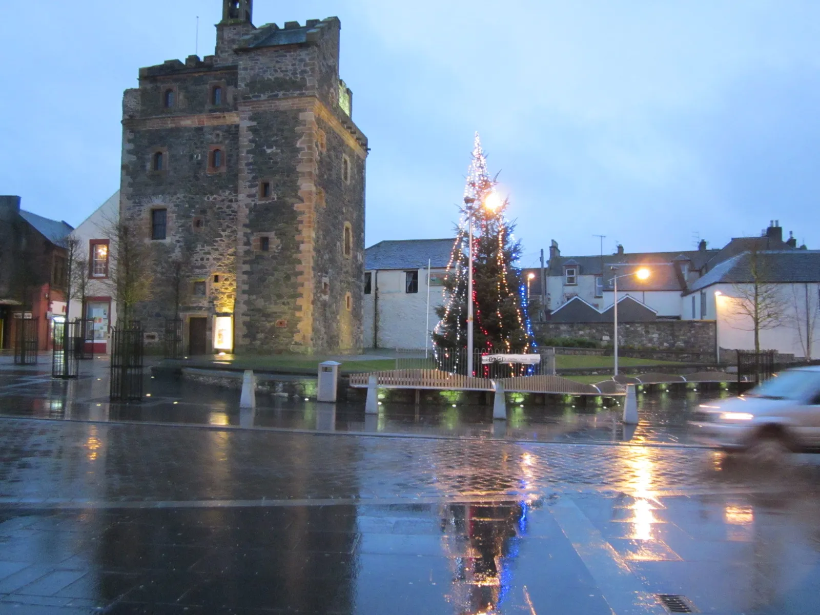 Photo showing: Stranraer Town Centre