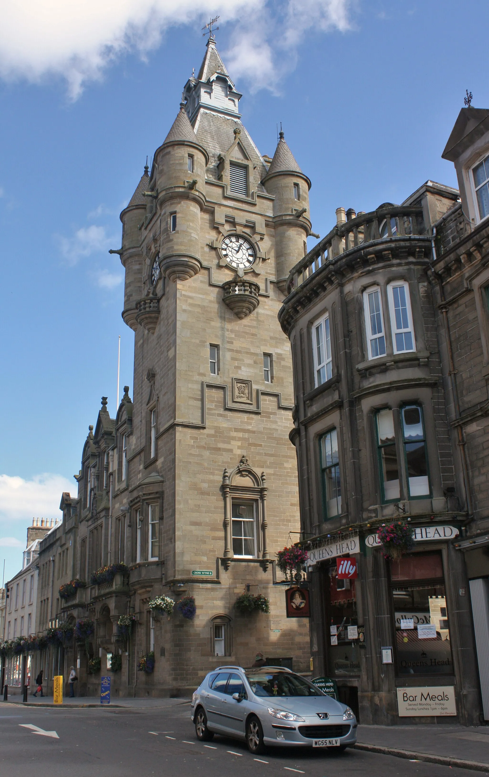 Photo showing: Hawick Town Hall on High Street in Hawick, Scotland.