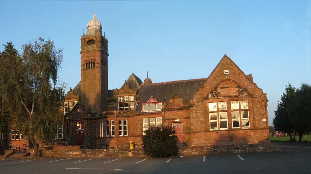 Photo showing: Annan Academy, Annan, Dumfries and Galloway, October 2006