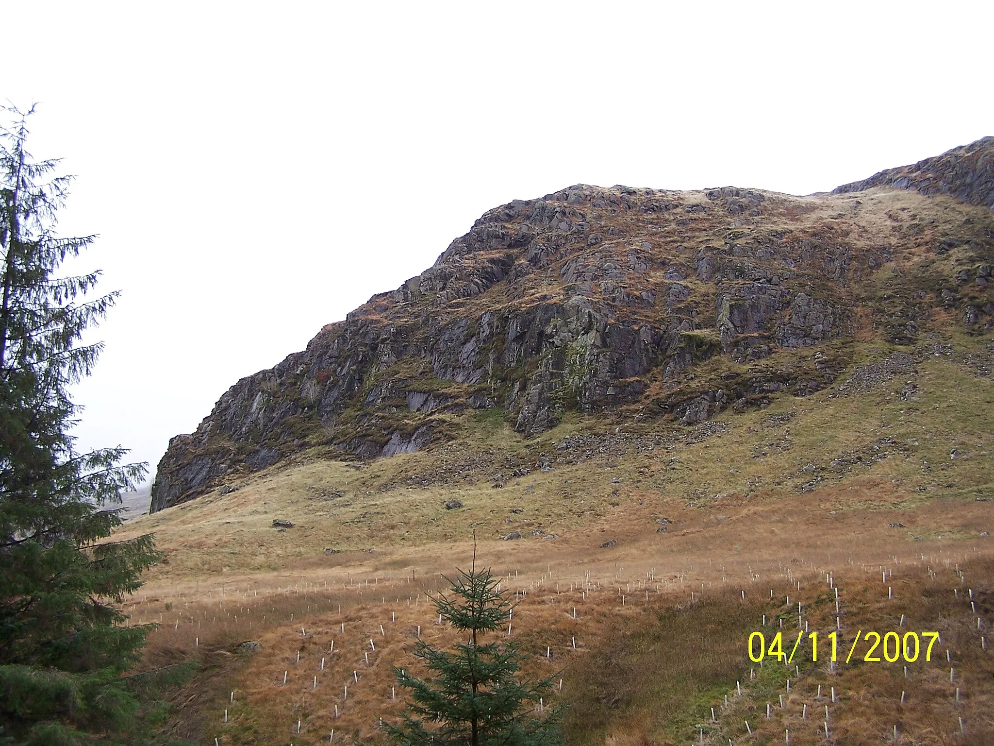 Photo showing: Up the dam at New Cumnock