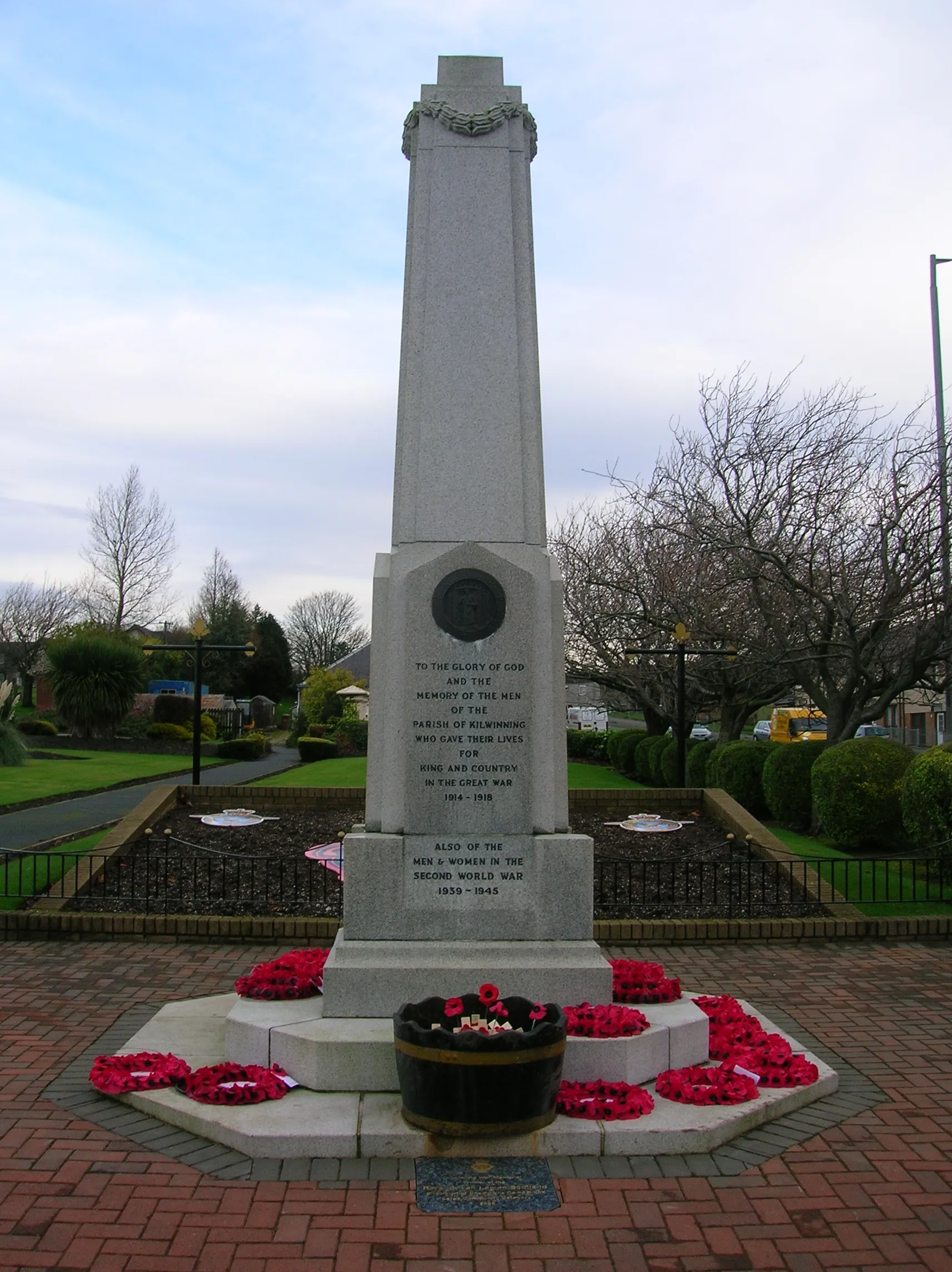 Photo showing: The War Memorial at Kilwinning in North Ayrshire, Scotland.