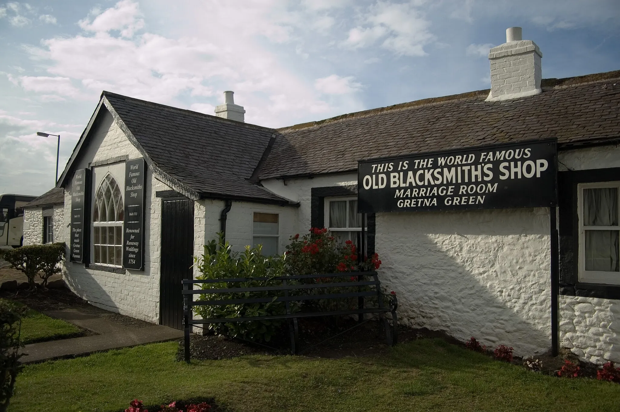 Photo showing: The old blacksmith's shop at Gretna Green. Gretna Green.