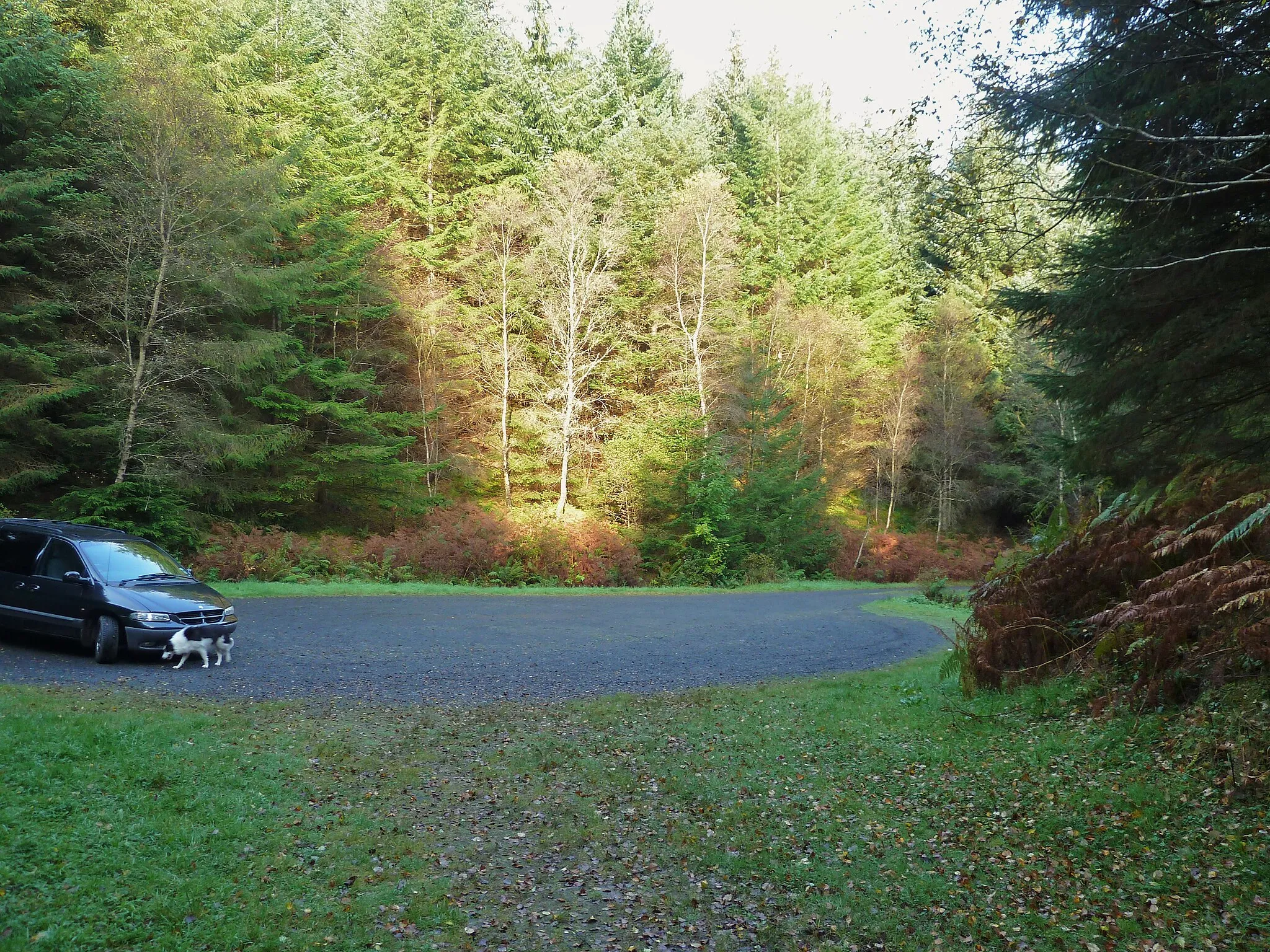 Photo showing: Bennan Hill car park