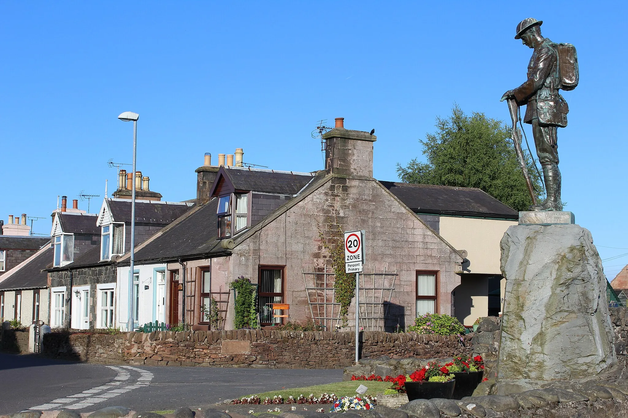 Photo showing: Penpont War Memorial