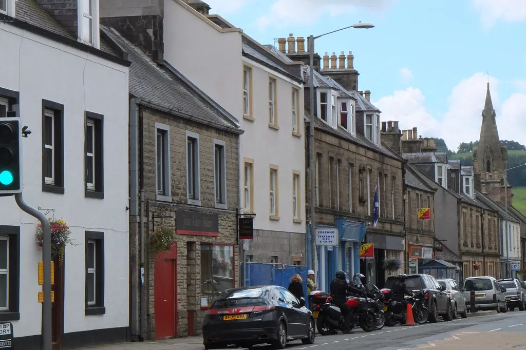 Photo showing: High Street gap site now filled, Innerleithen