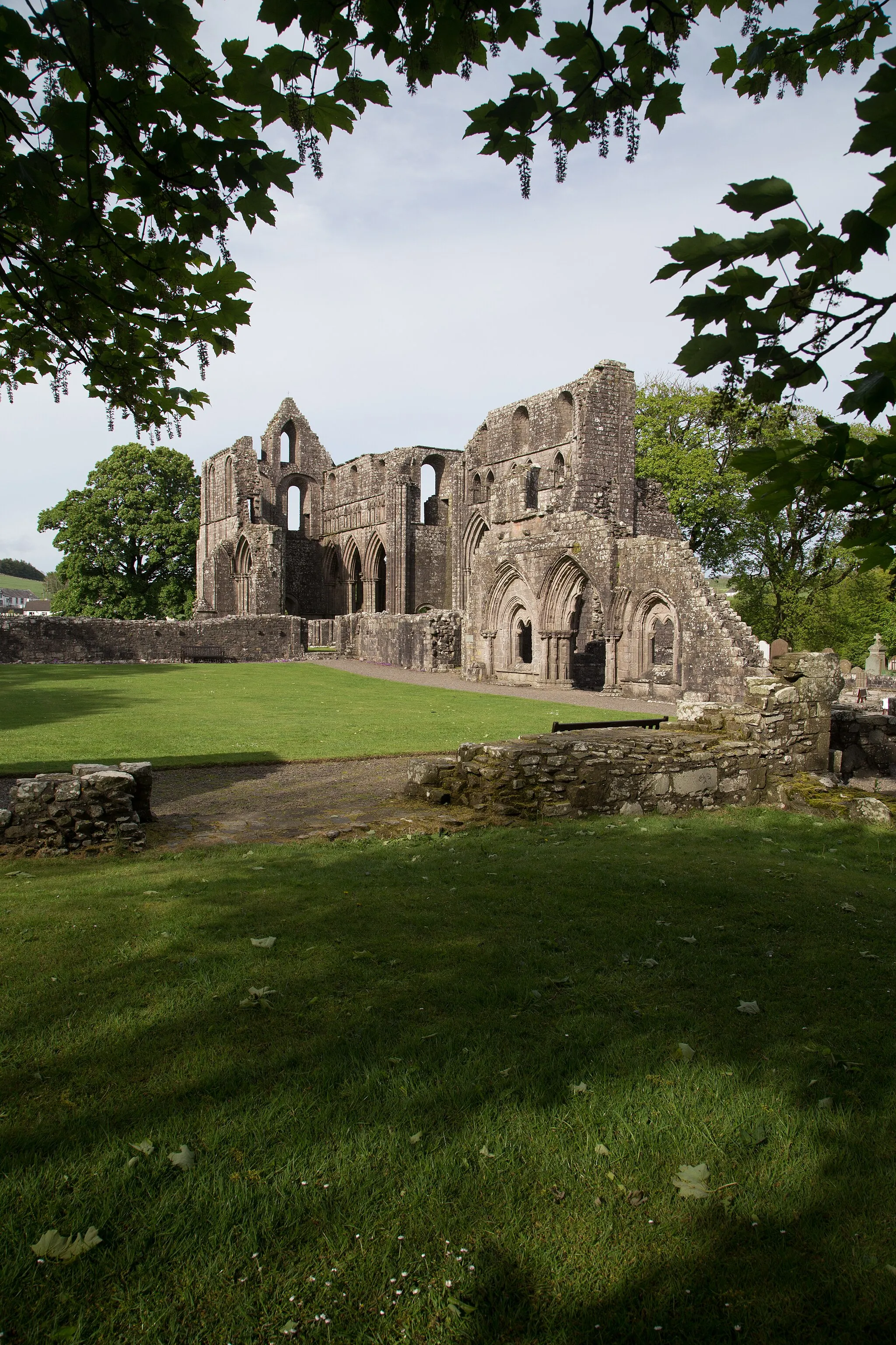 Photo showing: Dundrennan Abbey