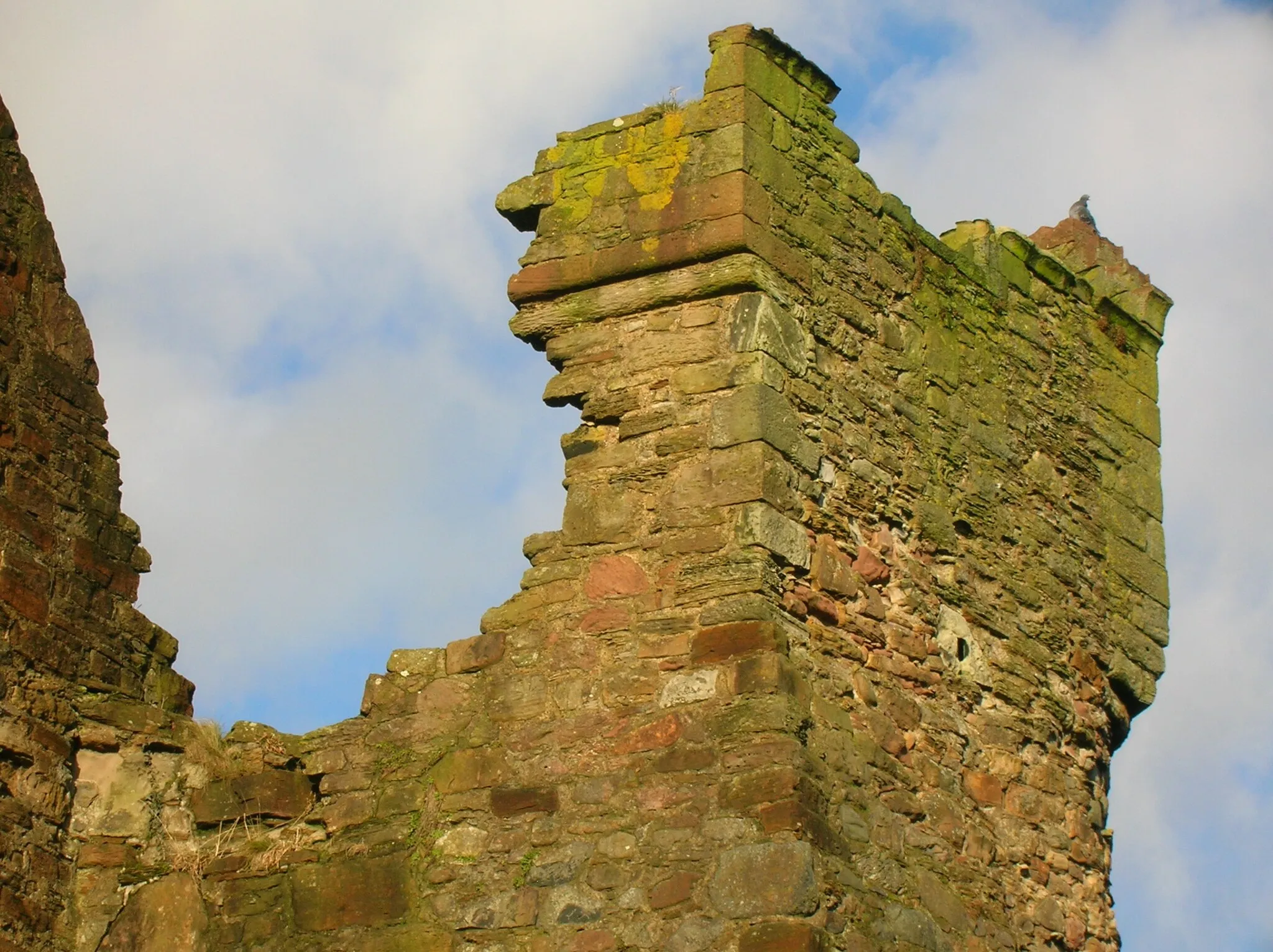 Photo showing: Seagate Castle, Irvine, North Ayrshire, Scotland. Detail of the South-East tower.