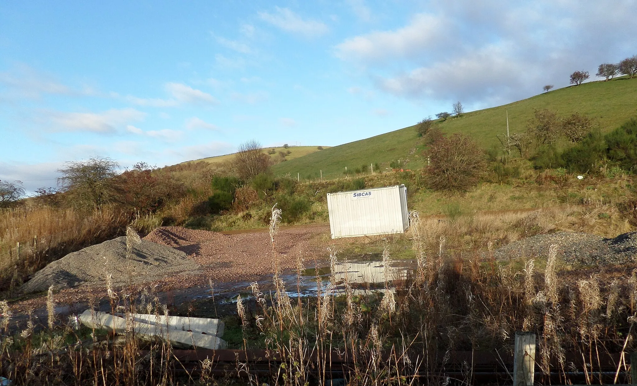 Photo showing: Mennock Lye engineers access. Mennock, Nithsdale. Old G&SWR main line.