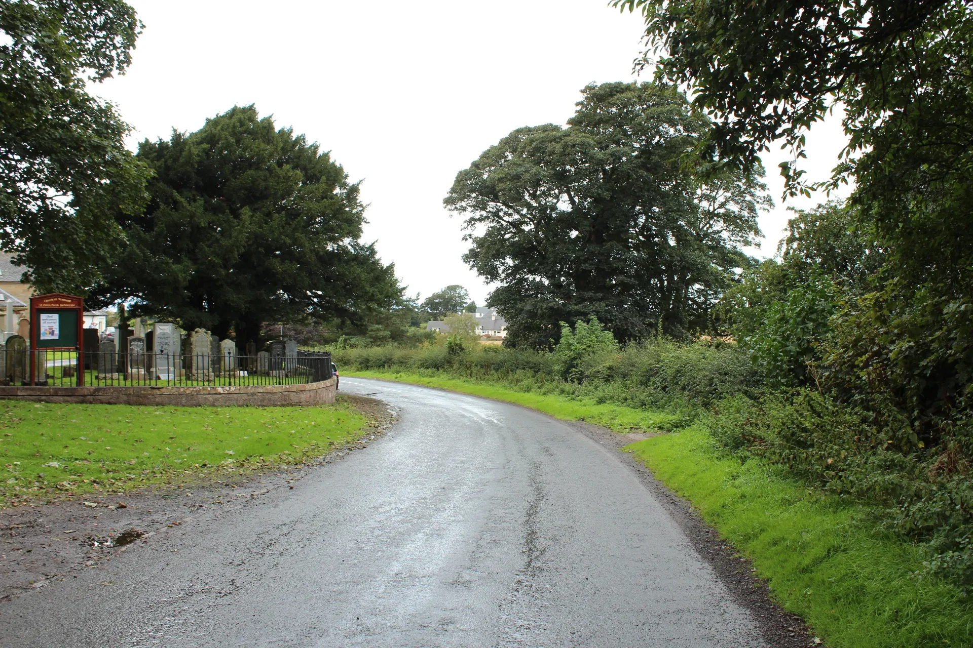 Photo showing: Road to the A77