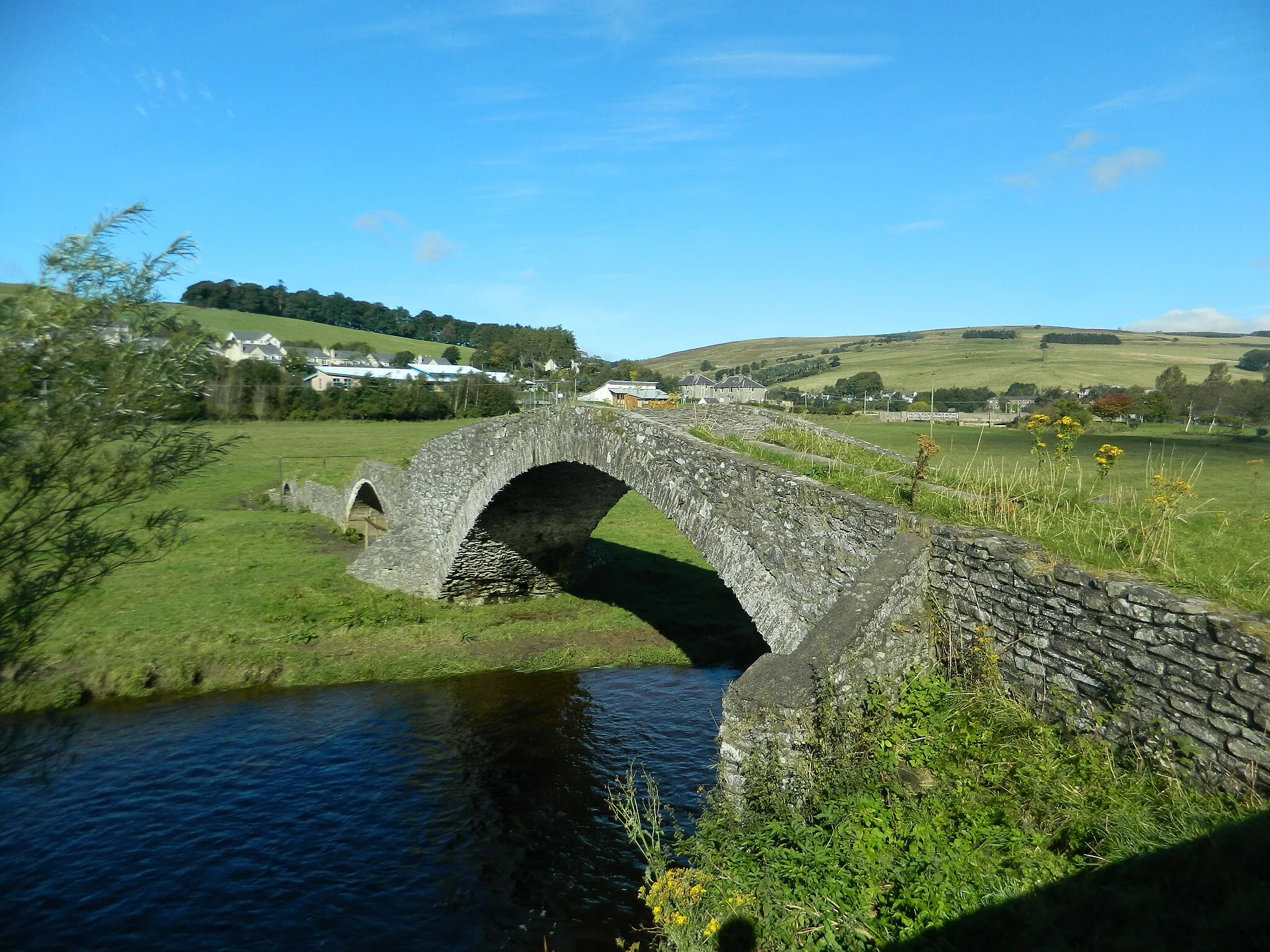 Photo showing: Pack-horse bridge over the Gala Water, Stow