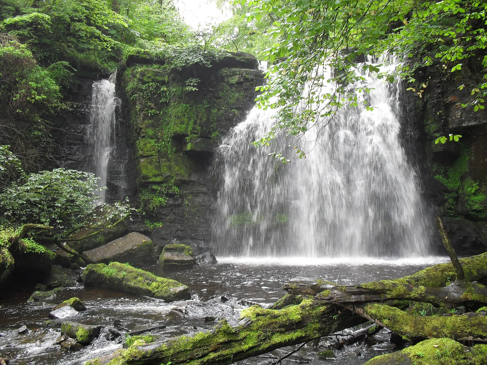 Photo showing: Waterfall on the Caaf water