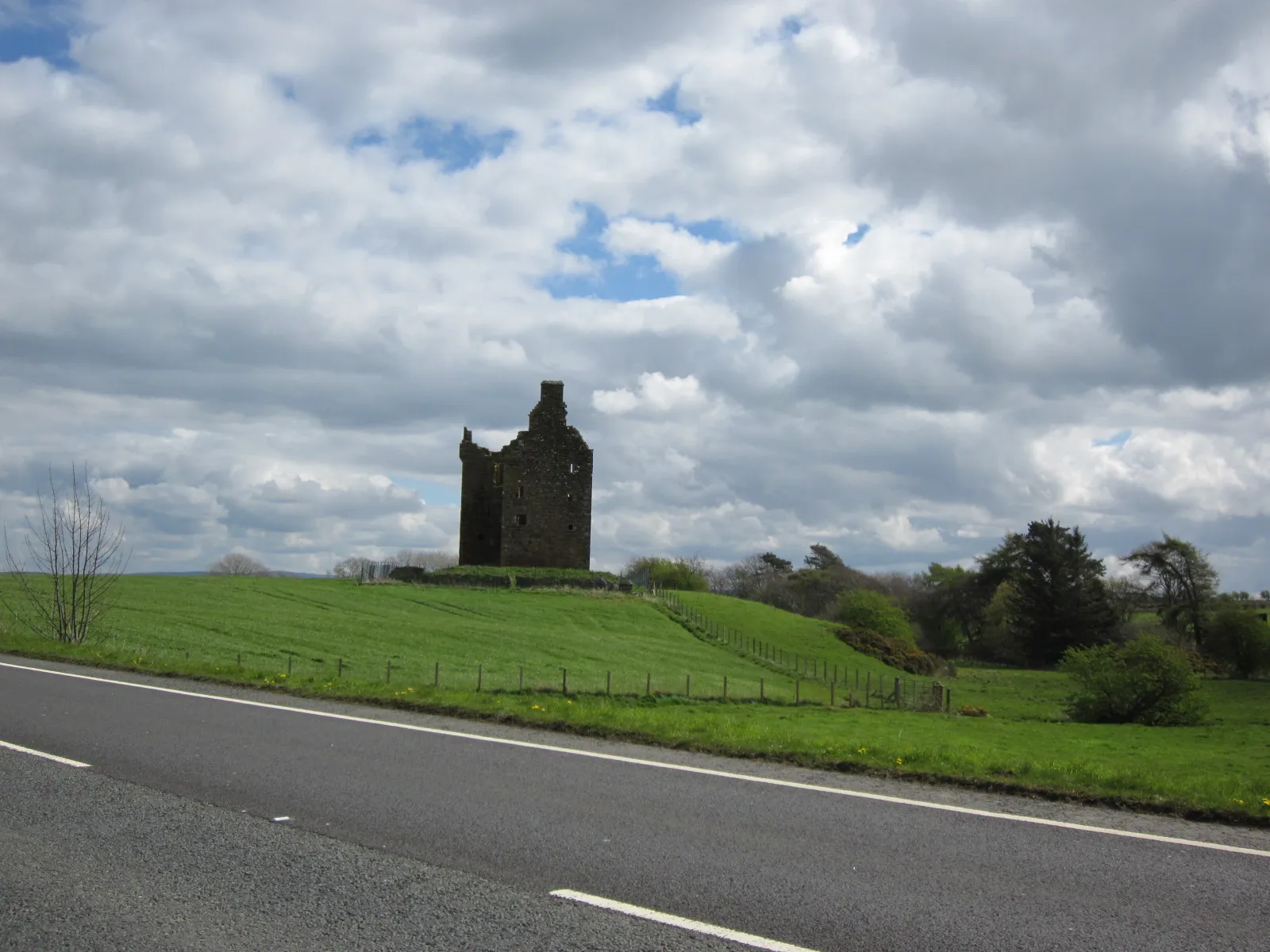 Photo showing: Baltersan Castle