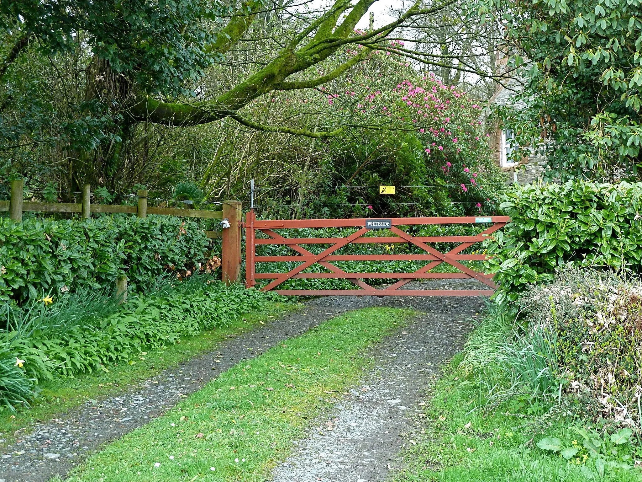 Photo showing: Gateway to 'Whiteside'