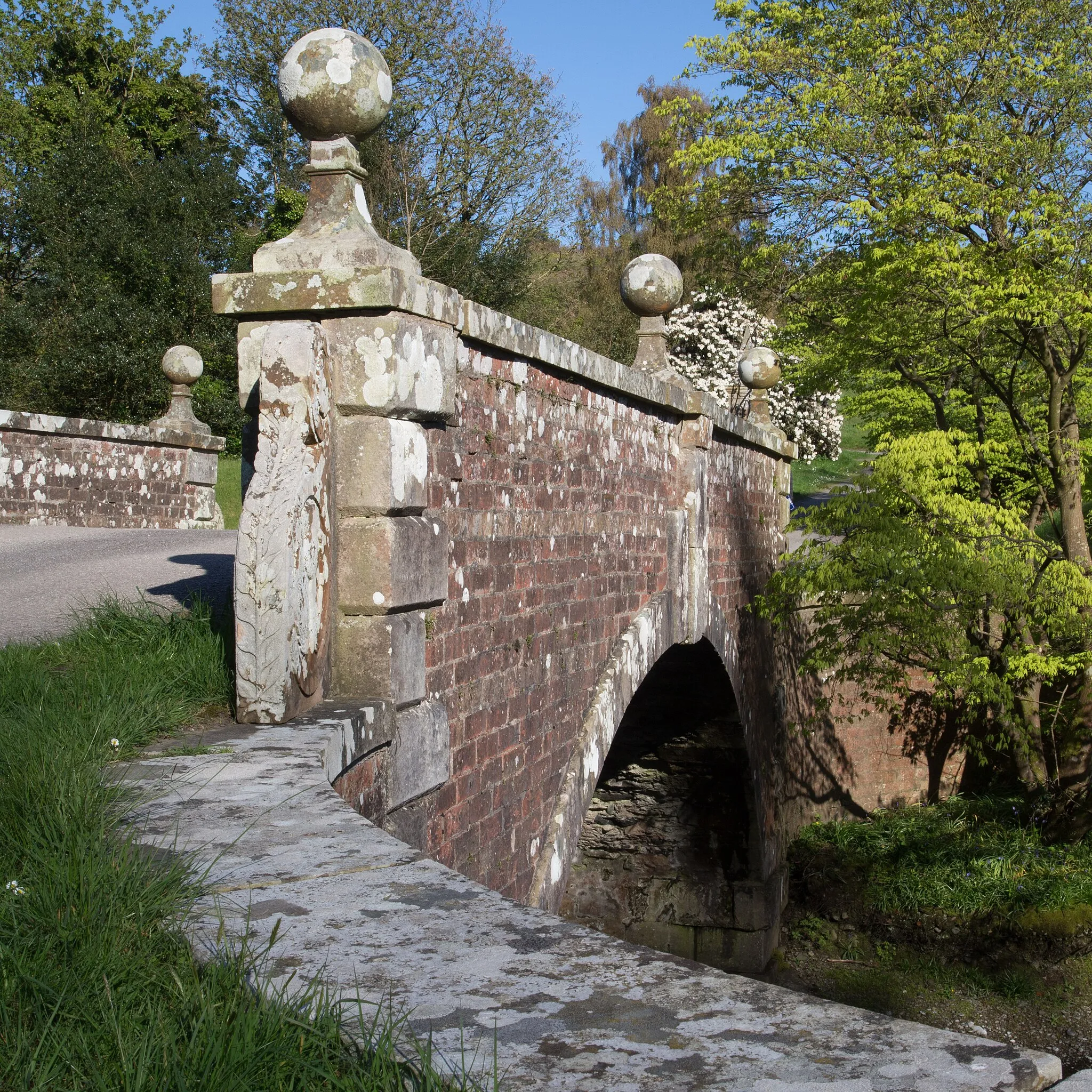 Photo showing: Castle Kennedy Bridge