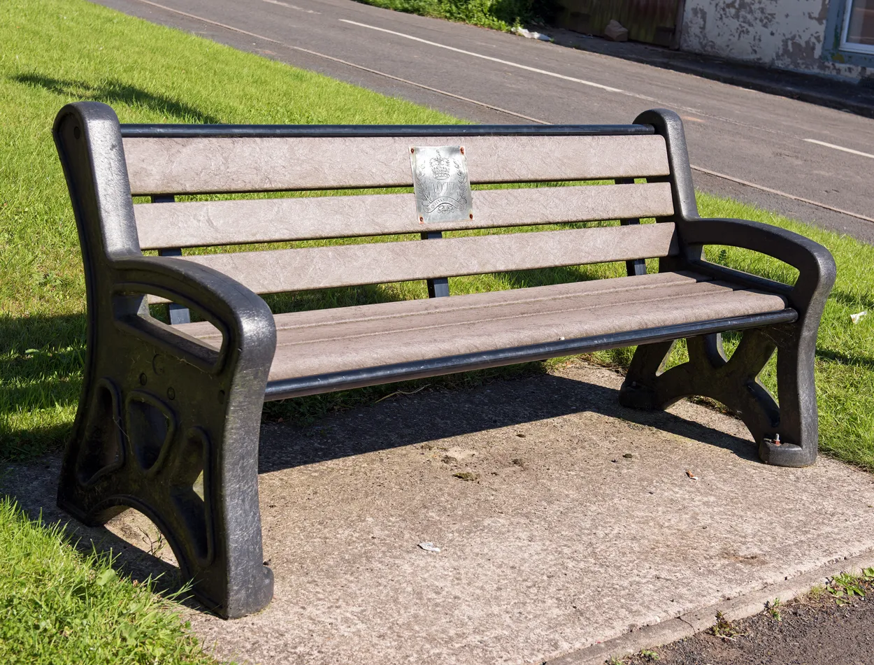 Photo showing: Jubilee bench - Hethersgill (August 2016)