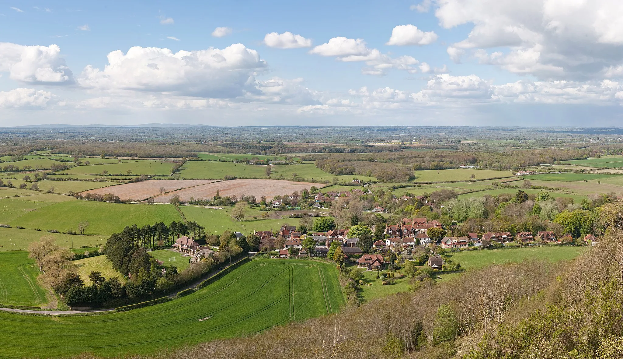 Photo showing: The village of Poynings and surrounds in West Sussex, England, viewed from Devil's Dyke.