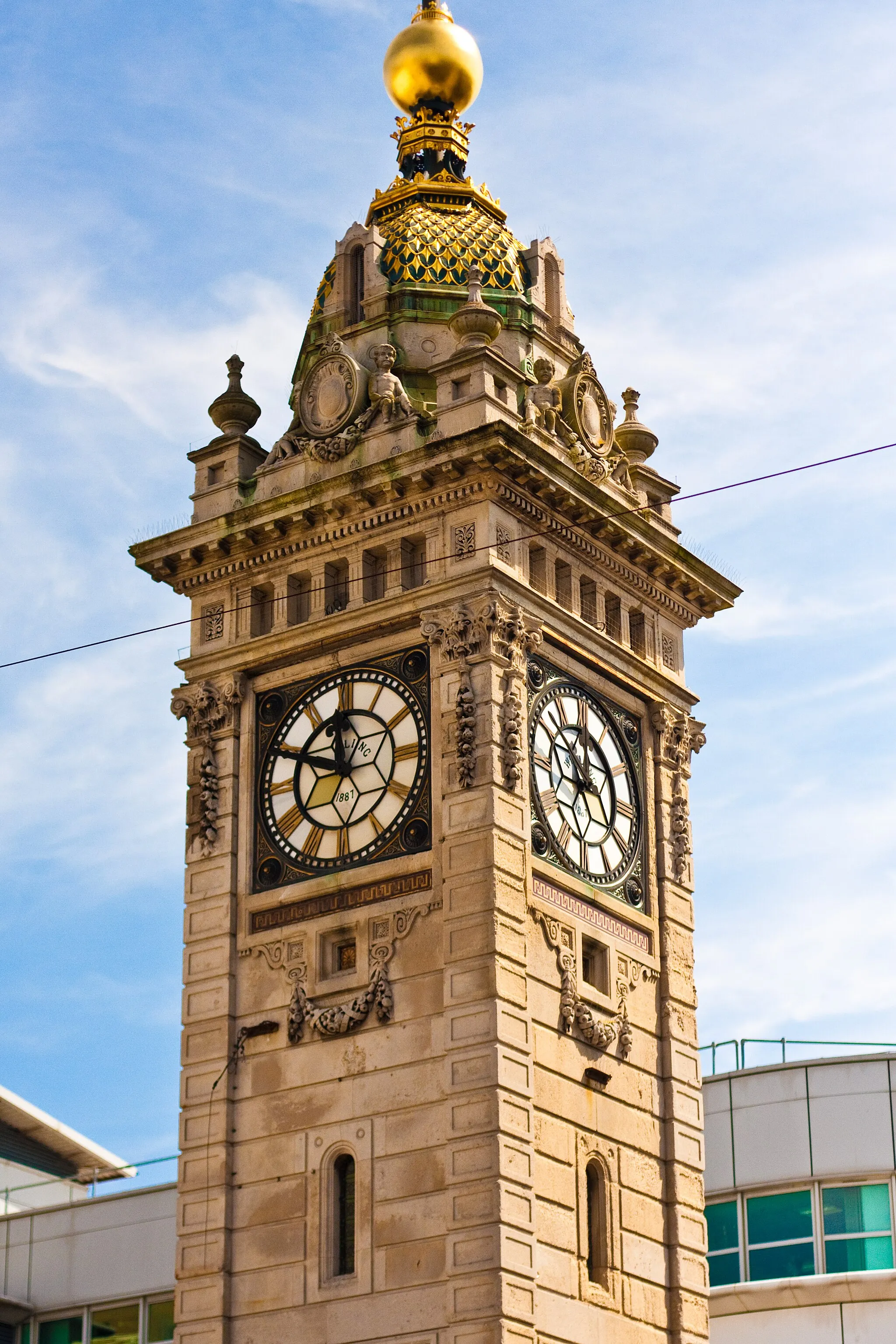 Photo showing: Not the only clock tower in Brighton, though.