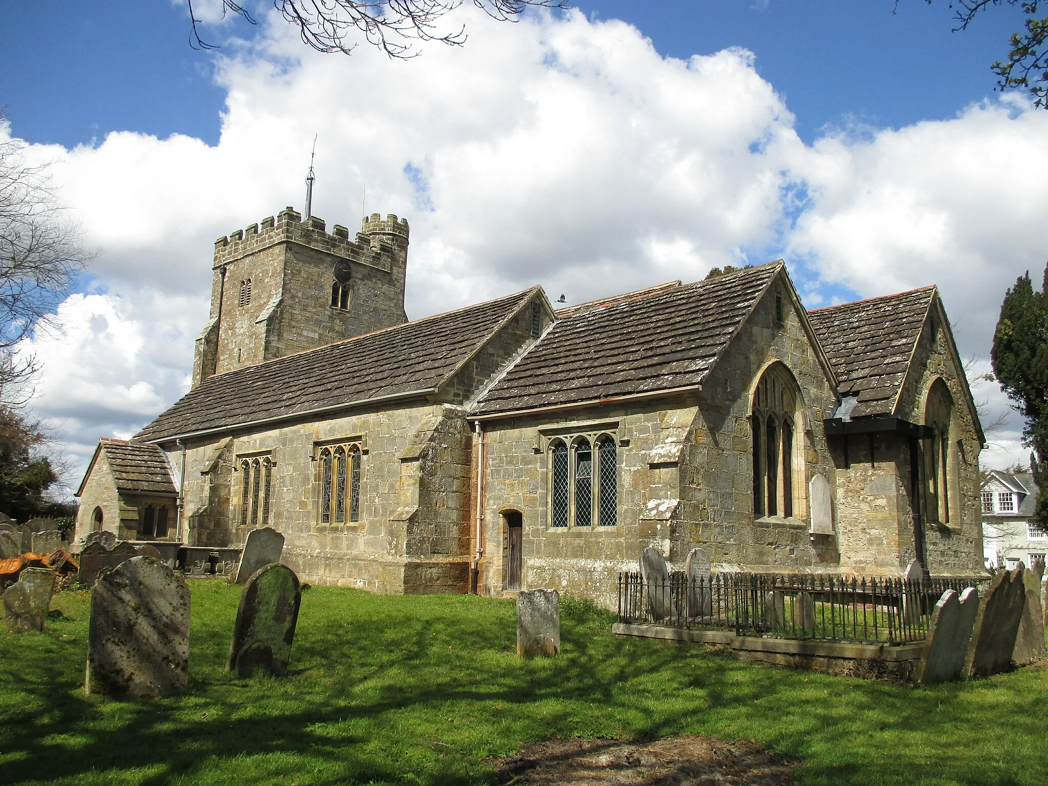 Photo showing: St Peter's parish church, Cowfold, West Sussex, seen from the southeast