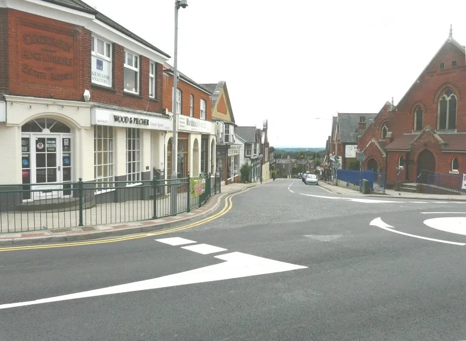 Photo showing: Station Road, Heathfield