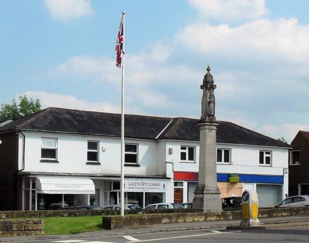 Photo showing: War memorial, Forest Row