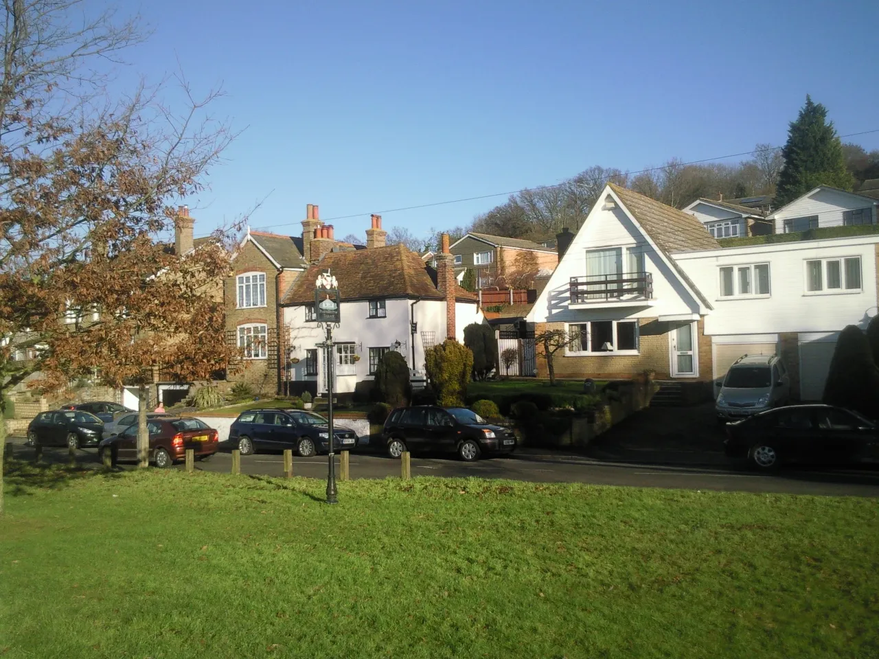 Photo showing: Green and village sign at Pratts Bottom