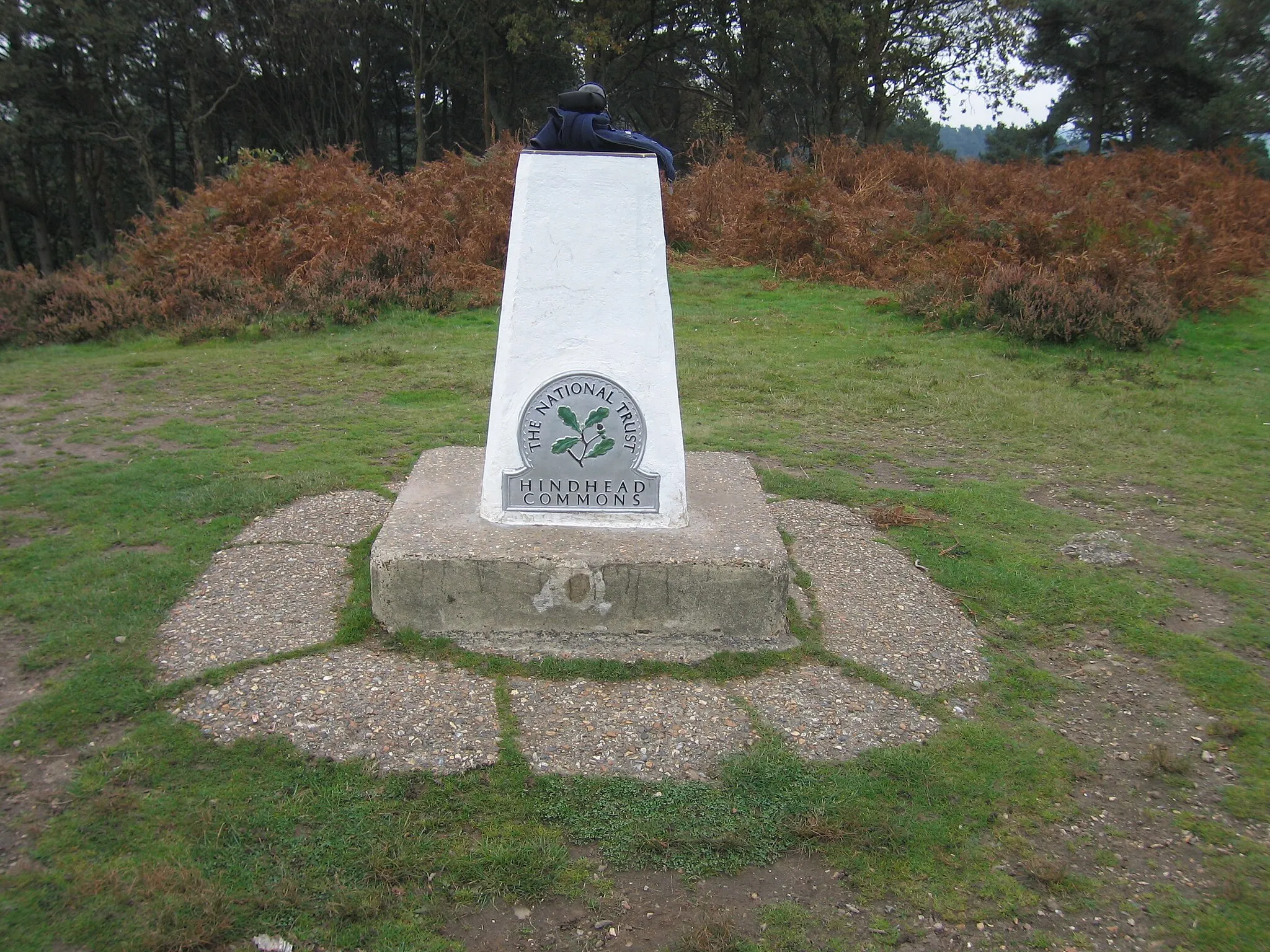 Photo showing: Gibbet Hill