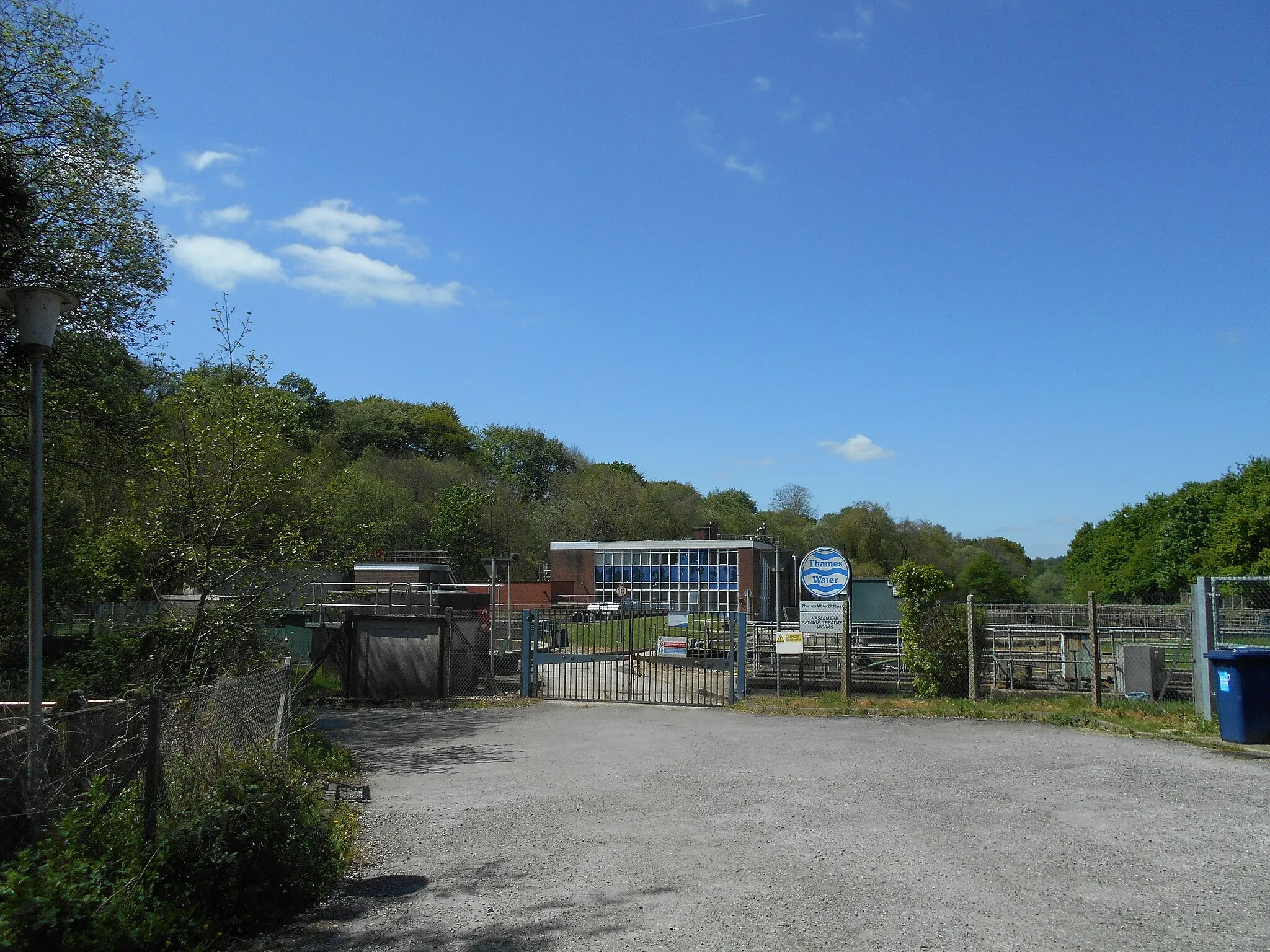 Photo showing: Haslemere Sewage Treatment Works, run by Thames Water. Shottermill, Haslemere, Surrey, England.